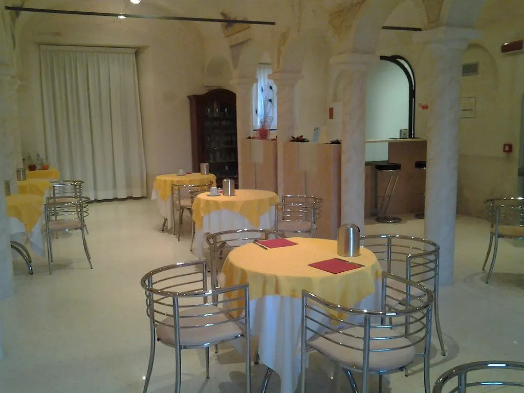 מלון Palidano Albergo Villa Alessia
