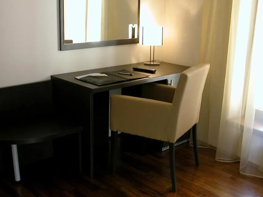 Albergo Villa Alessia Palidano 4*,